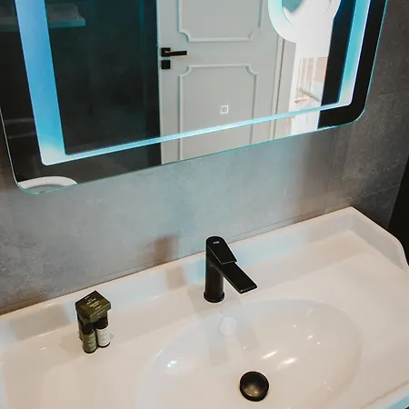 Amber View Penthouse 220sqm- Overlooking Downtown *