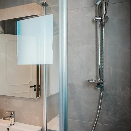 Amber View Penthouse 220sqm- Overlooking Downtown 公寓