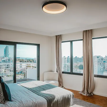 公寓 Amber View Penthouse 220sqm- Overlooking Downtown 利马索尔