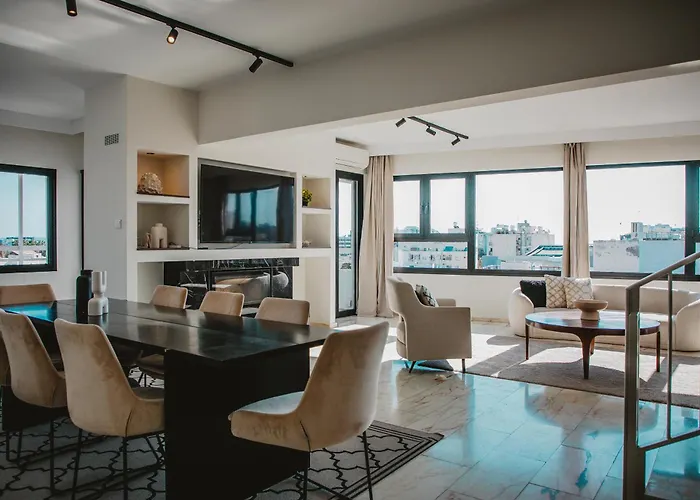 Amber View Penthouse 220sqm- Overlooking Downtown アパート リマソール