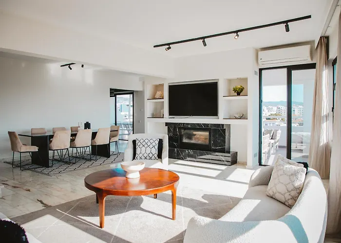 アパート Amber View Penthouse 220sqm- Overlooking Downtown *