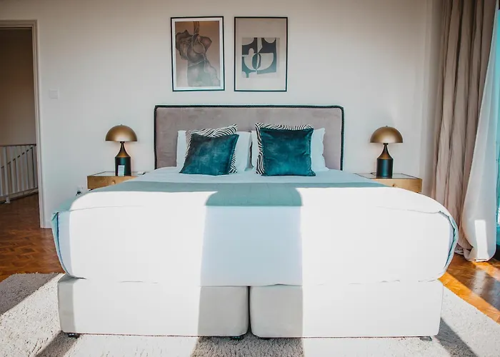 Amber View Penthouse 220sqm- Overlooking Downtown * リマソール