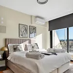 Amber View Penthouse 220sqm- Overlooking Downtown Apartment *