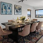 Apartment Amber View Penthouse 220sqm- Overlooking Downtown *