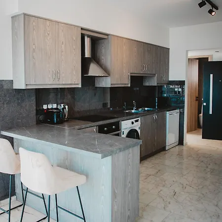 Amber View Penthouse 220sqm- Overlooking Downtown