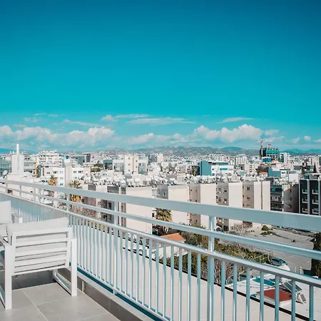 Amber View Penthouse 220sqm- Overlooking Downtown * Limasol