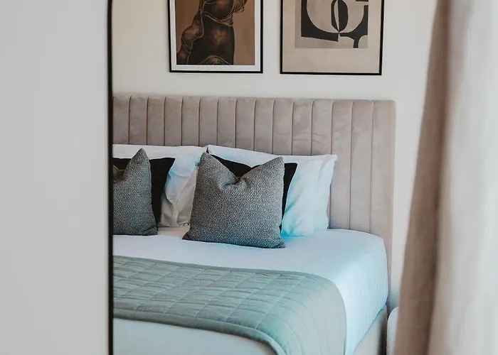 Amber View Penthouse 220sqm- Overlooking Downtown *